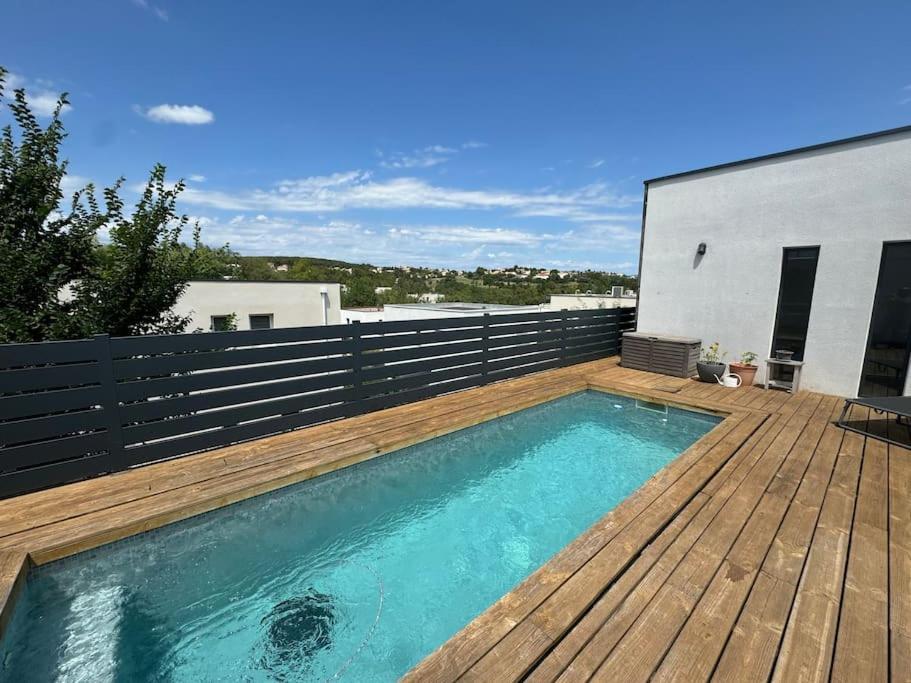 Luxury Villa With Pool And View Juvignac Exterior photo